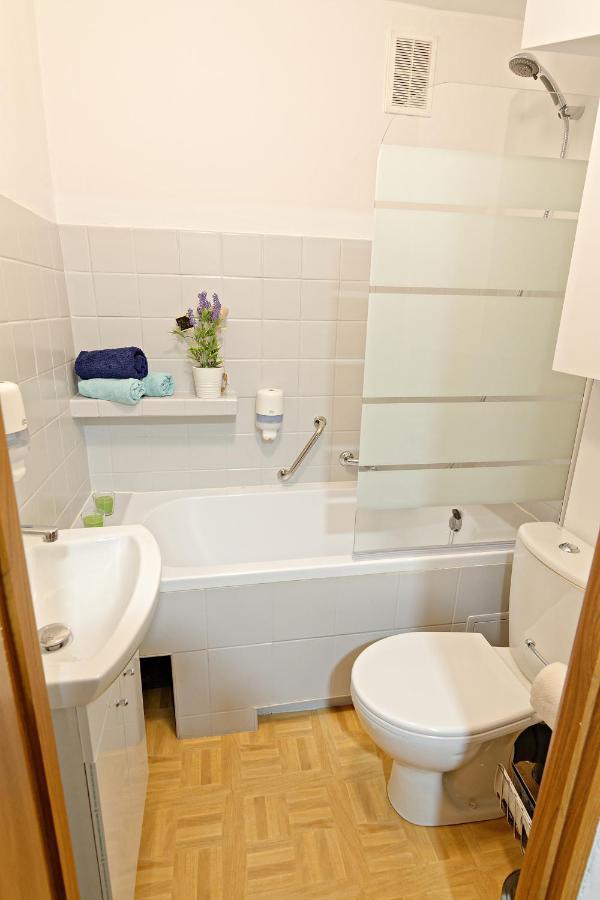 Apartament Pod Krasnalem Wroclovkiem Daire Wroclaw Dış mekan fotoğraf
